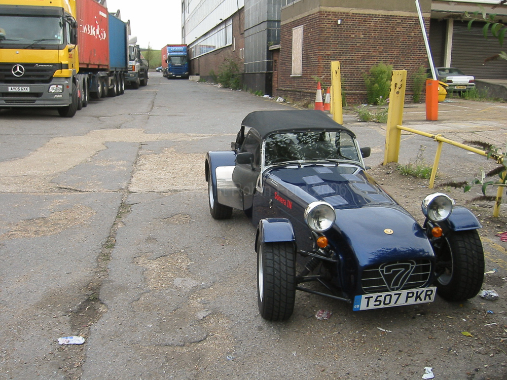 Loading the cars - 24/08/05