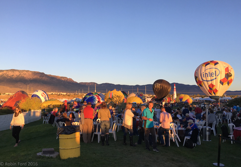 Balloon Glow, Saturday the 1st of October